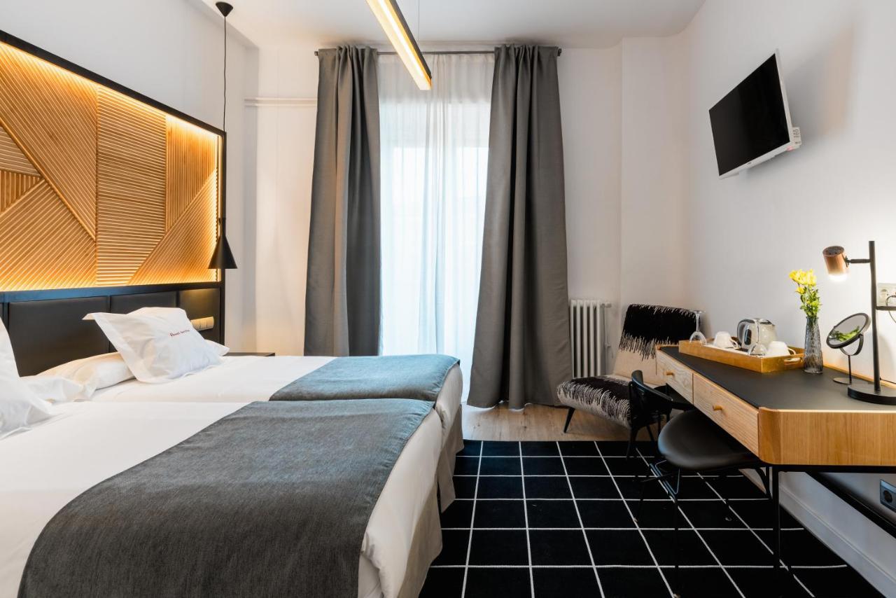 Hotel Sevilla Екстер'єр фото