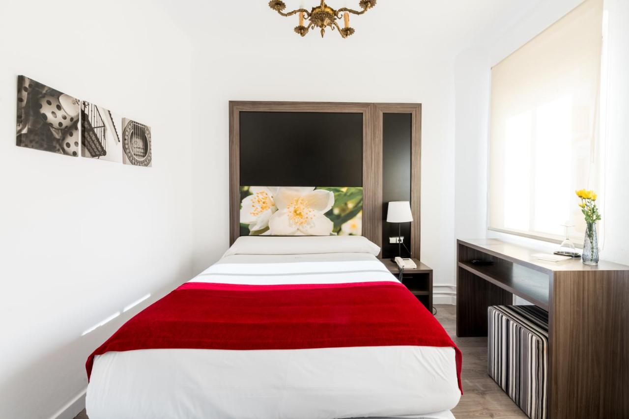 Hotel Sevilla Екстер'єр фото