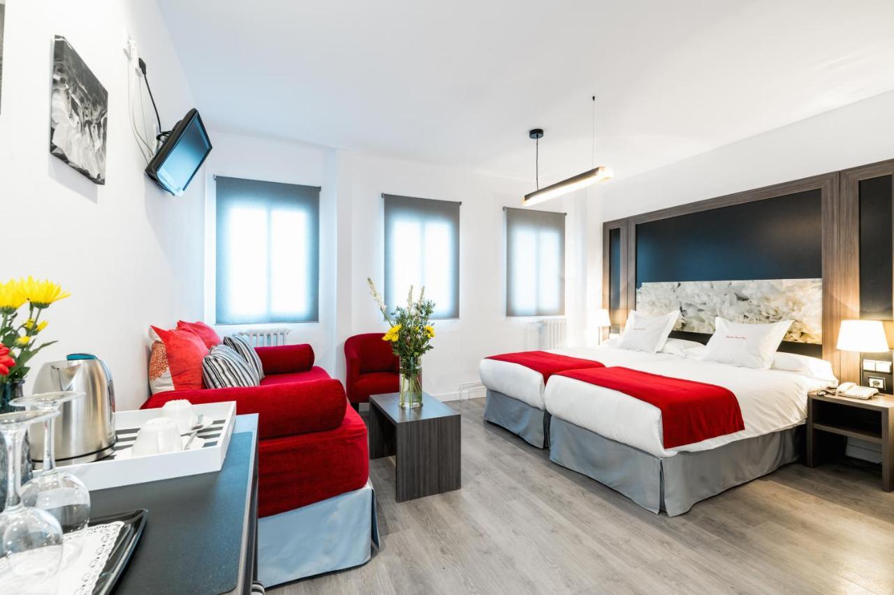 Hotel Sevilla Екстер'єр фото